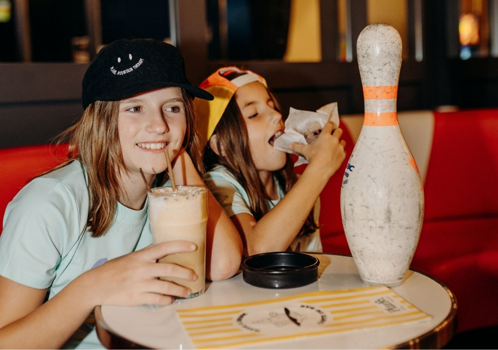 Organize a birthday party for a child, in a warm mountain setting in Chamonix