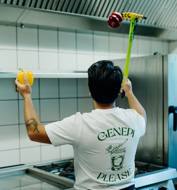 Chef in full preparation at a restaurant in Chamonix, offering a gourmet break after an active day in the mountains.