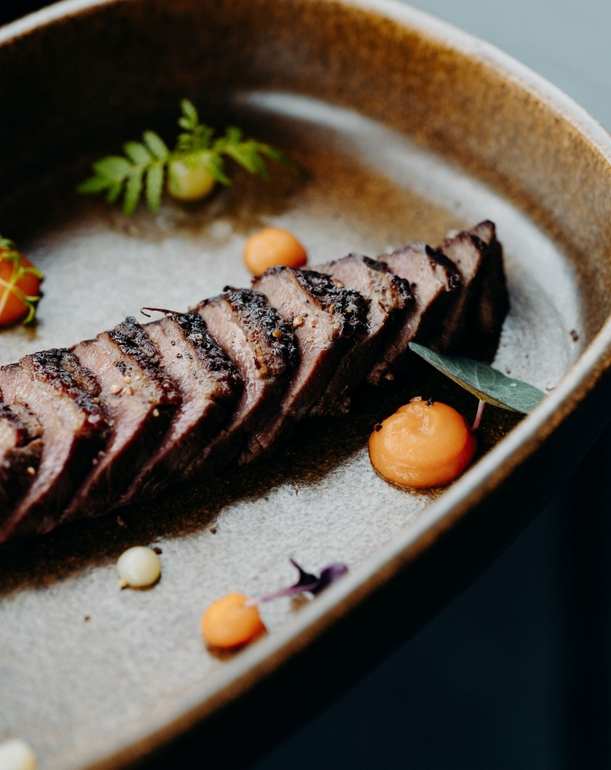 Duck tataki at the PLANB restaurant in Chamonix in the Alps