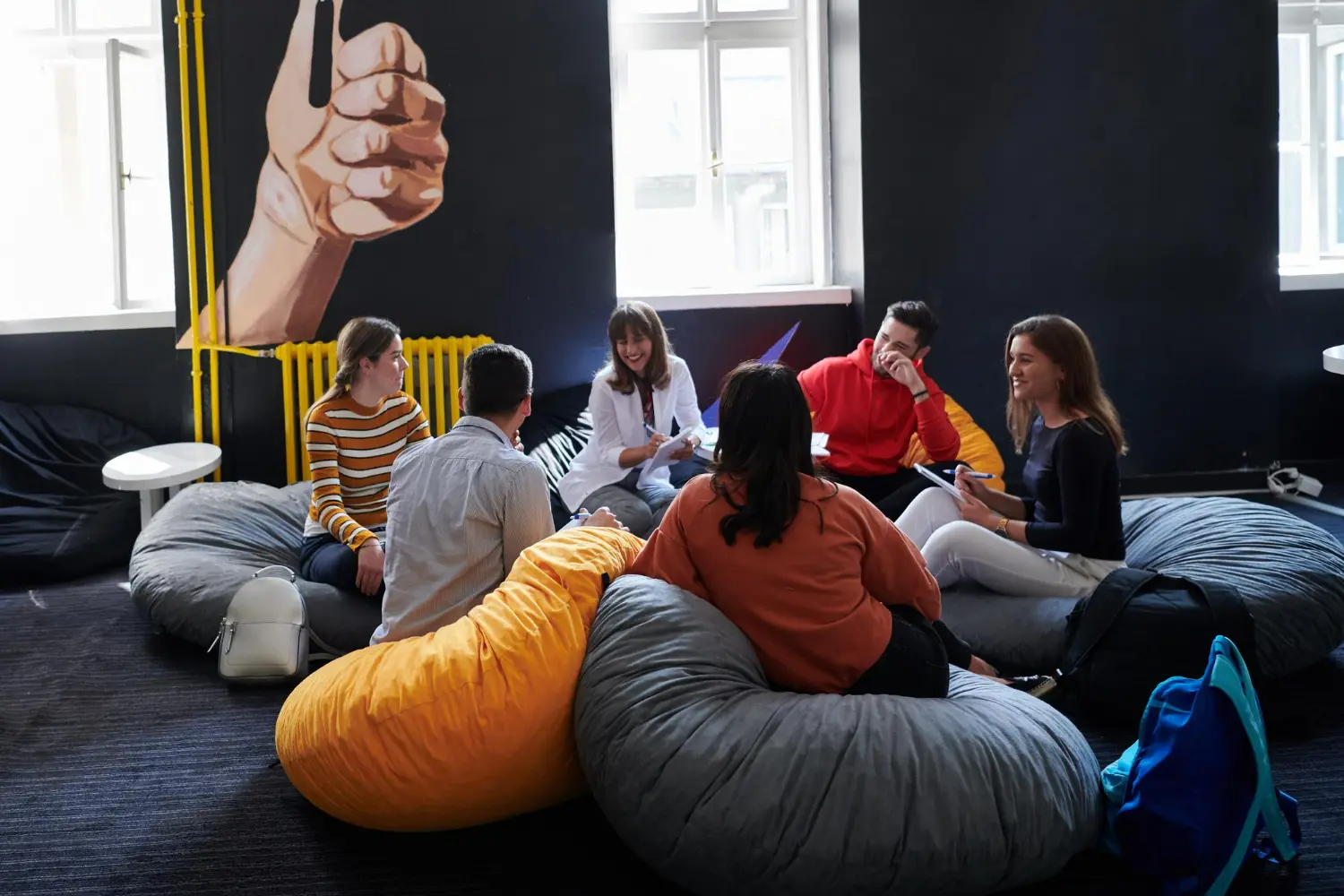 How to Build an Alumni Program for Addiction Treatment Centers