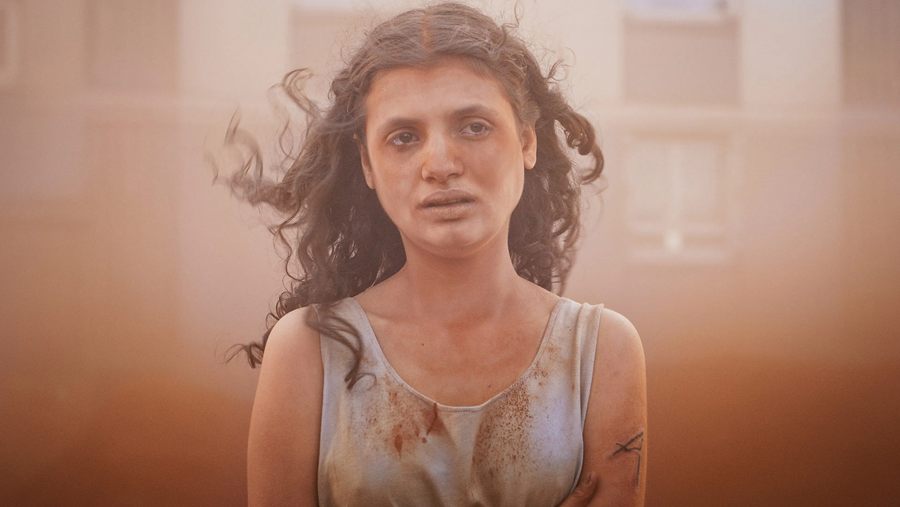 Mélissa Boros in Alpha