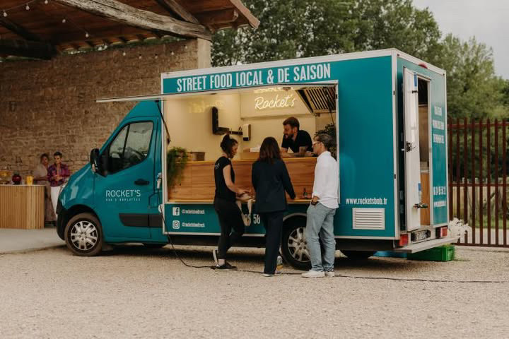 Un des Foodtruck du traiteur Rocket's à Lyon