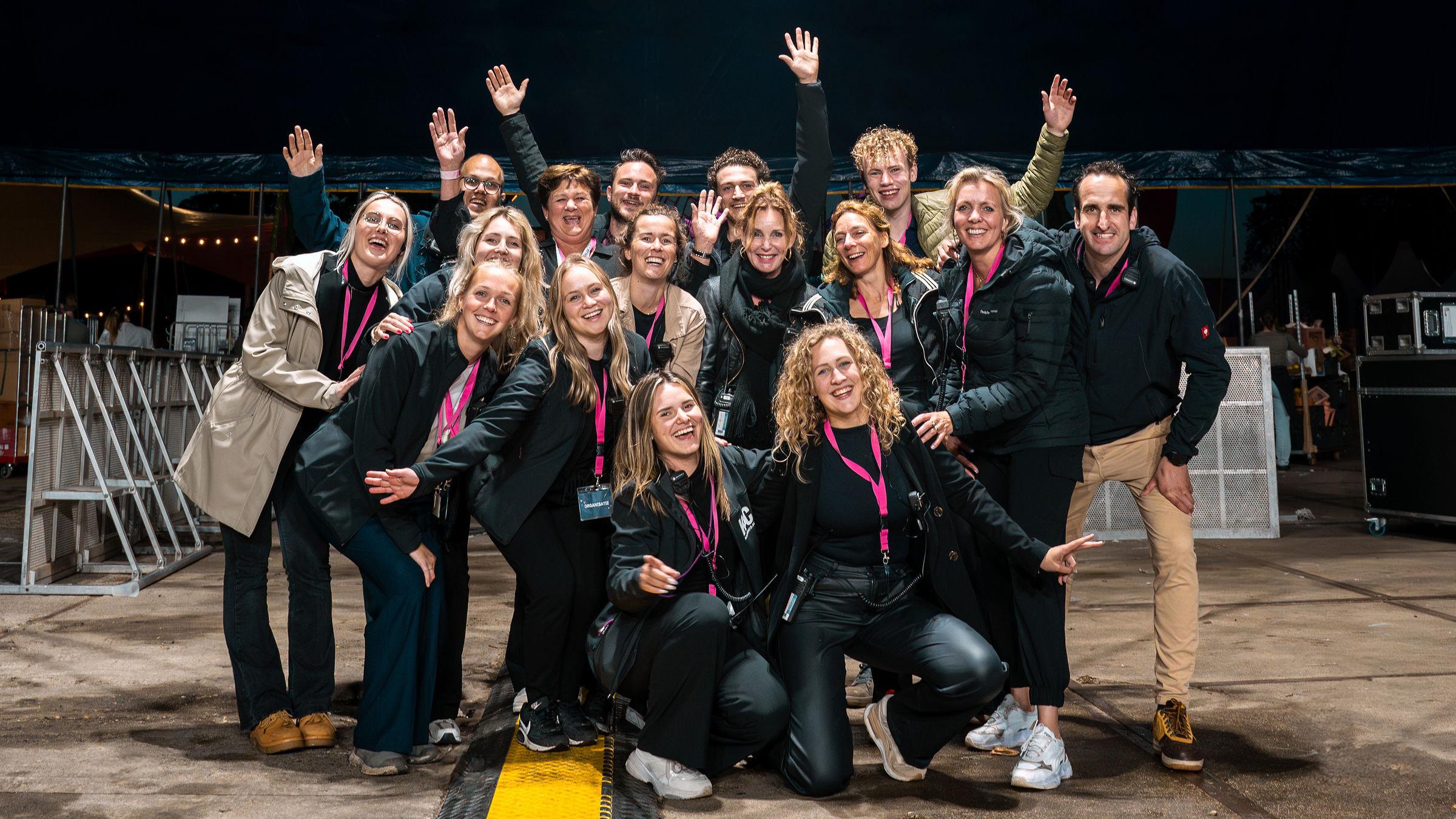 Team photo of fellow campaign and event agency kaatenco at the Enexis Festival