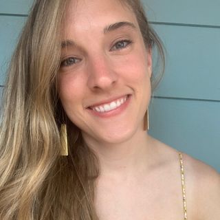 Superstar Host Hallie Hartley is Using SlidesWith to Promote Equity