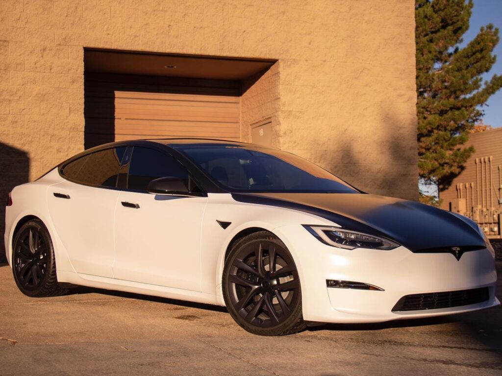 Tesla Model S Plaid! Satin White X Satin Black vinyl wrap