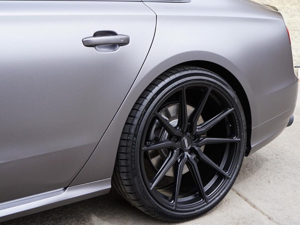 Audi S8 custom wheels
