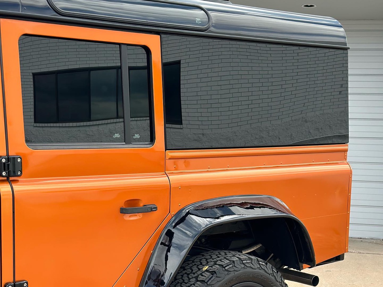 1990 Land Rover Defender 110 Gloss Liquid Copper Vinyl Wrap & window tint