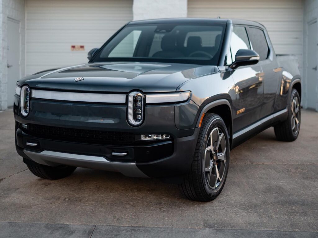 Rivian R1T El CAP GRANITE paint protection film (PPF) and ceramic coating