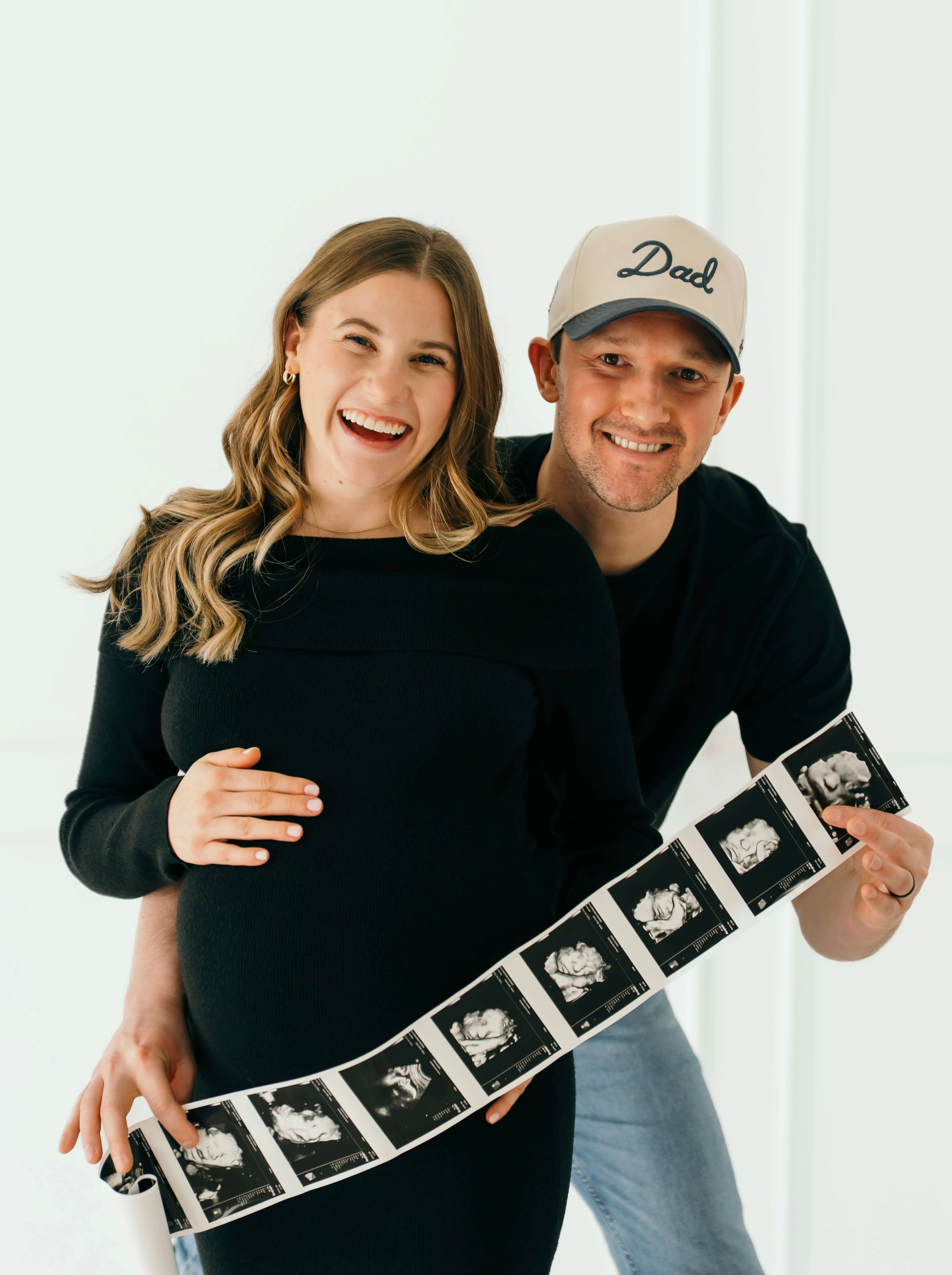 Keeton Storts and Cassidy Storts maternity picture.