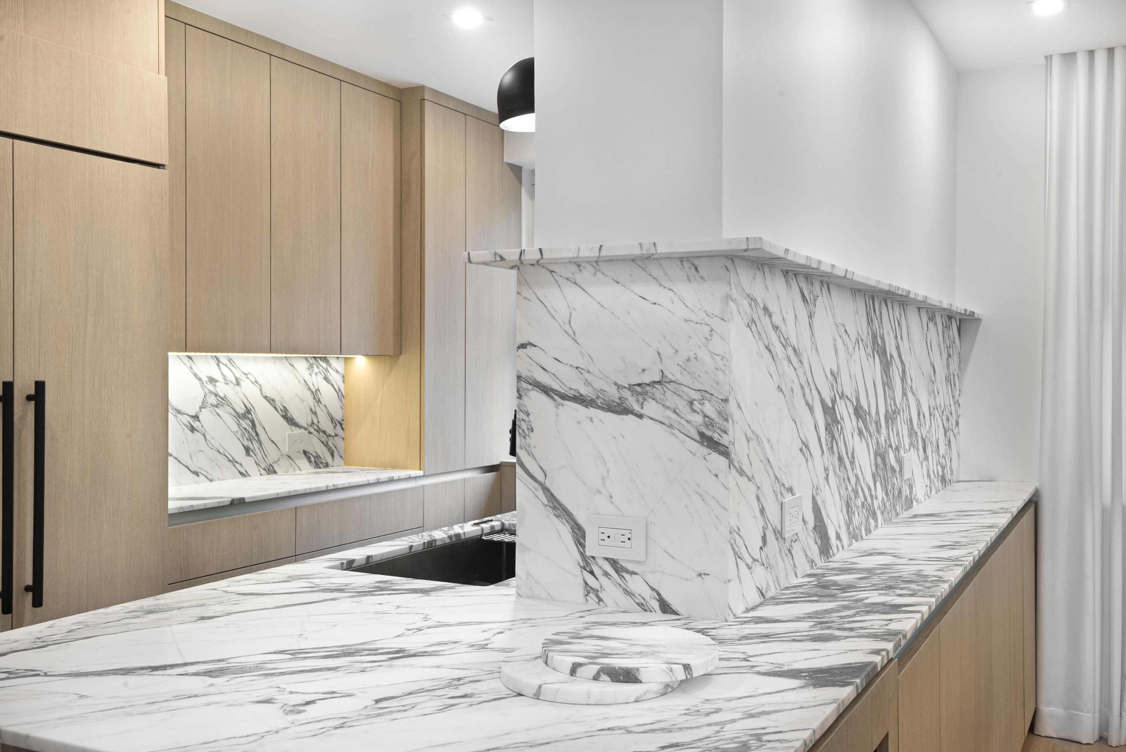 Kitchen & Bathroom
