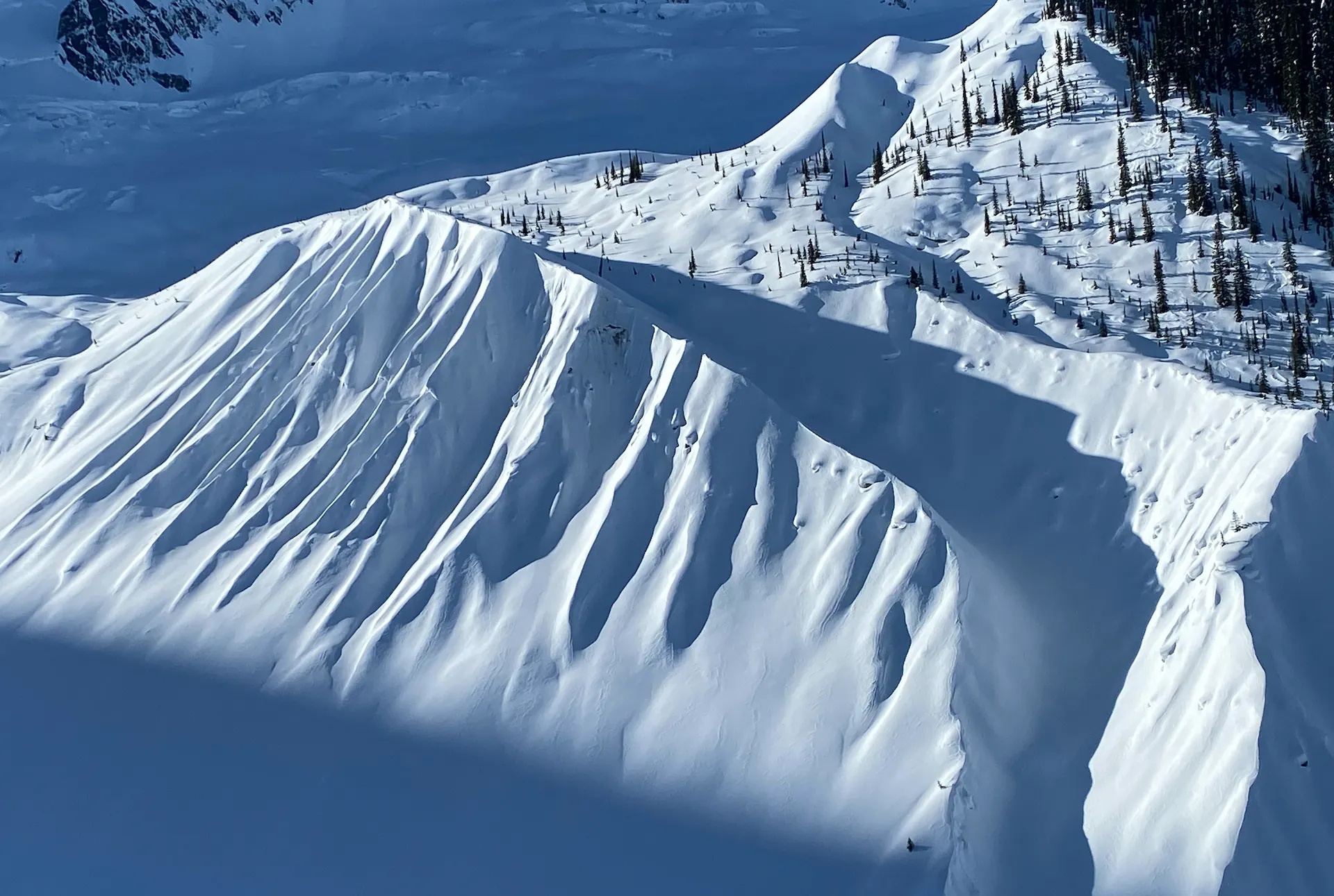 Fluted powder, erosive moraine with shadows