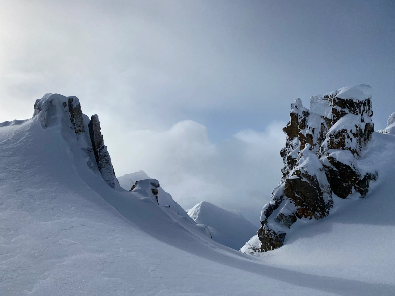 A beautiful snowy mountain notch 