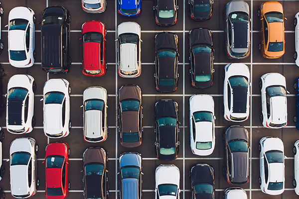 Namensschild graviert mit einem Mopa Laser