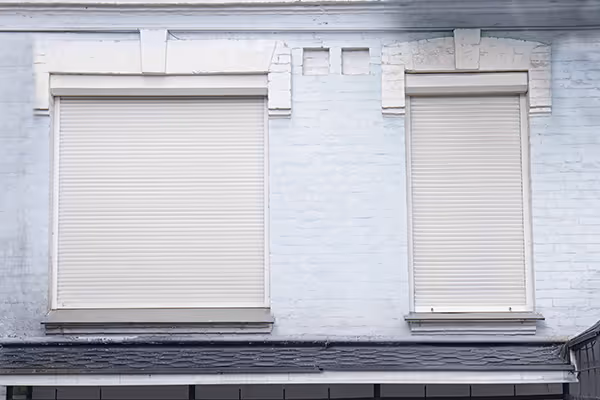 Gravur auf einem Autoschlüssel