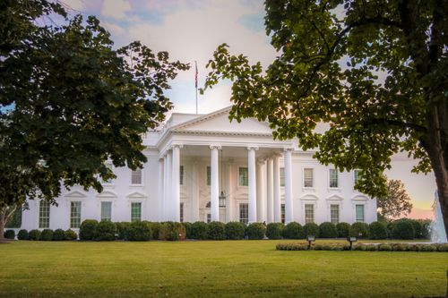 White House Forges AI Risk Management Guidelines with Tech Companies