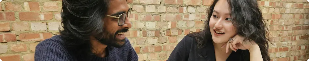 une étudiante avec son garant