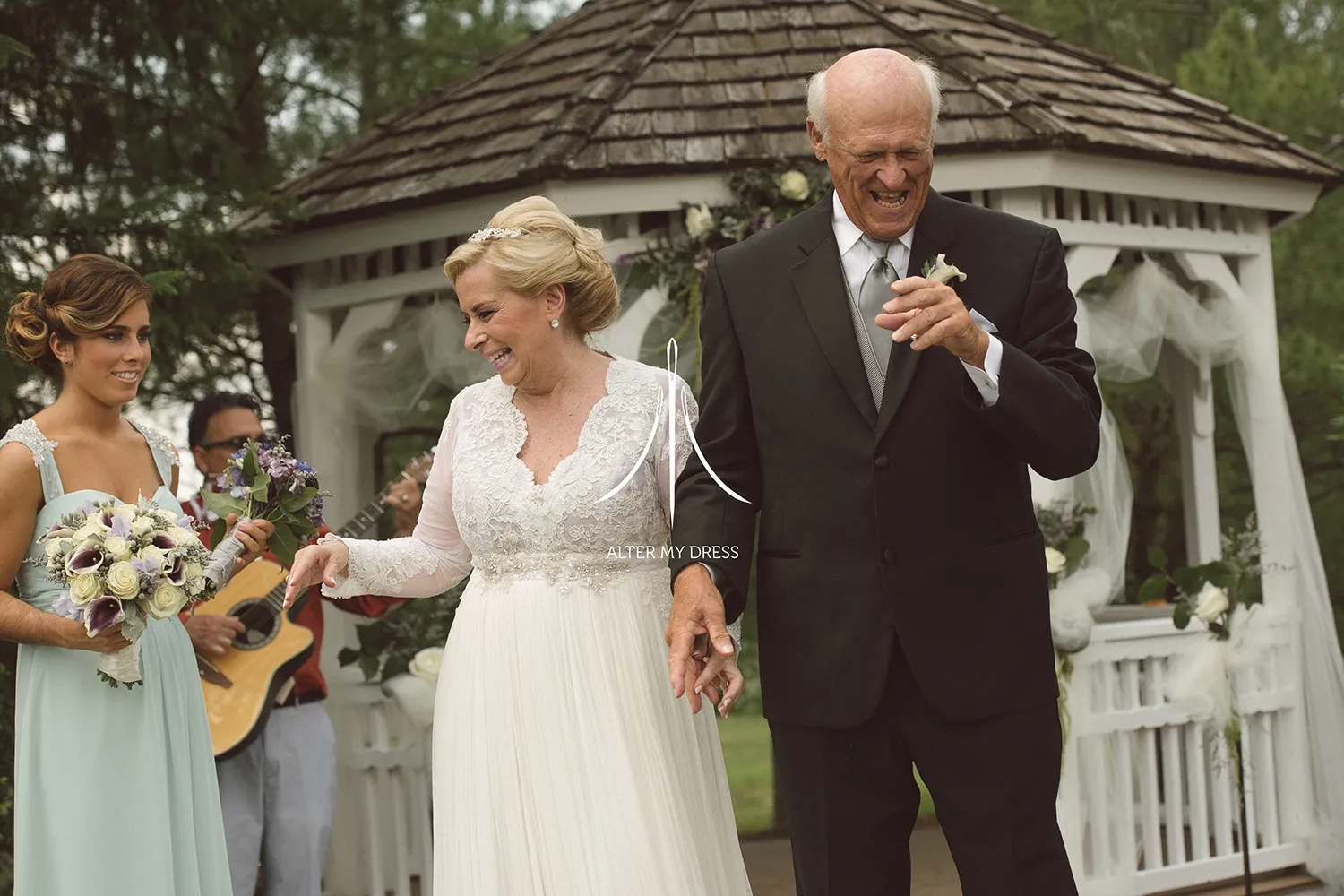 Alter My Dress formal dress alterations in Philadelphia bride and bridal party at Philadelphia wedding