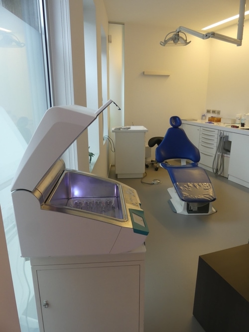 Der belgische Kieferorthopäde Orthopoint setzt das D25 häufiger als vier Mal pro Tag ein