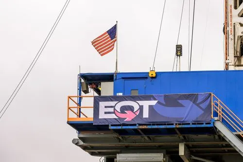 An image of an EQT rig with an American Flag.