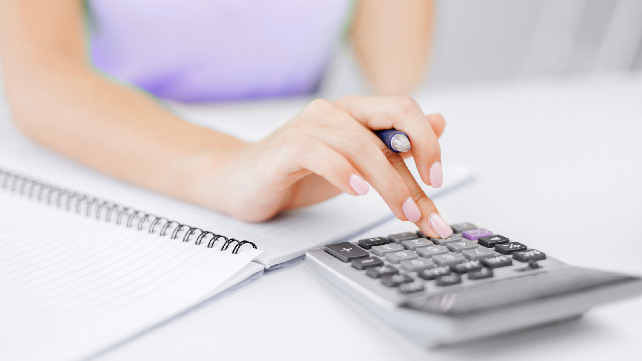 Learn how $40K a year translates to hourly, weekly, and biweekly income. ✓ See a salary comparison chart and get answers to common money questions.