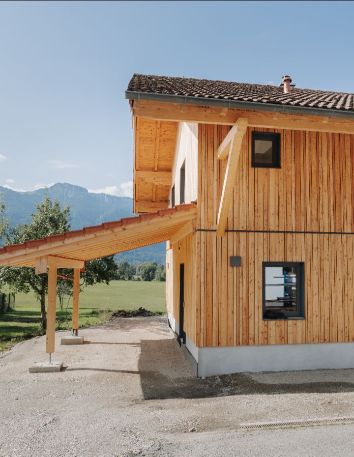 Foto von Einfamilienhaus, Fassadenverkleidung aus heimischer Lärche