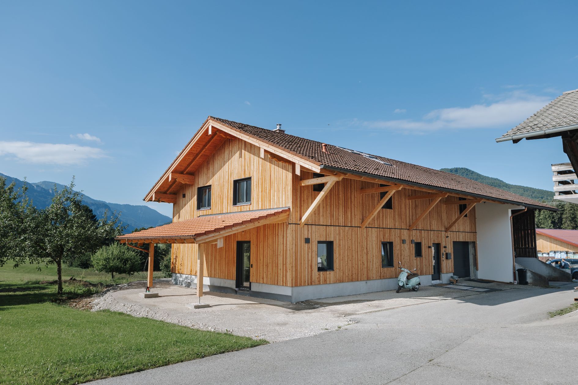 Foto von Einfamilienhaus, Fassadenverkleidung aus heimischer Lärche