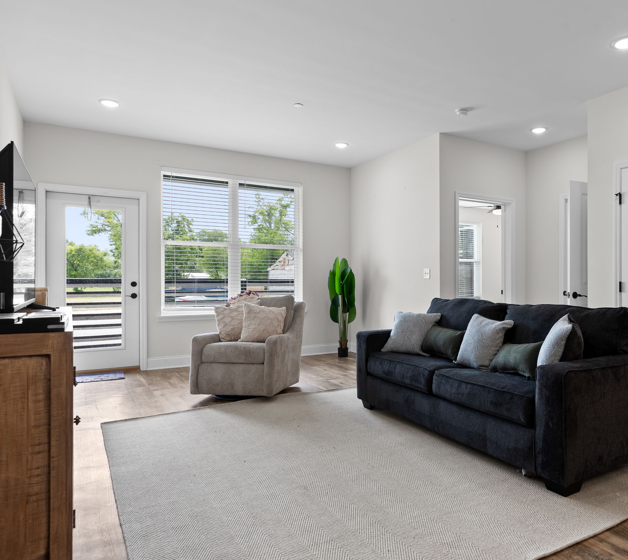 Aetna Landing living room