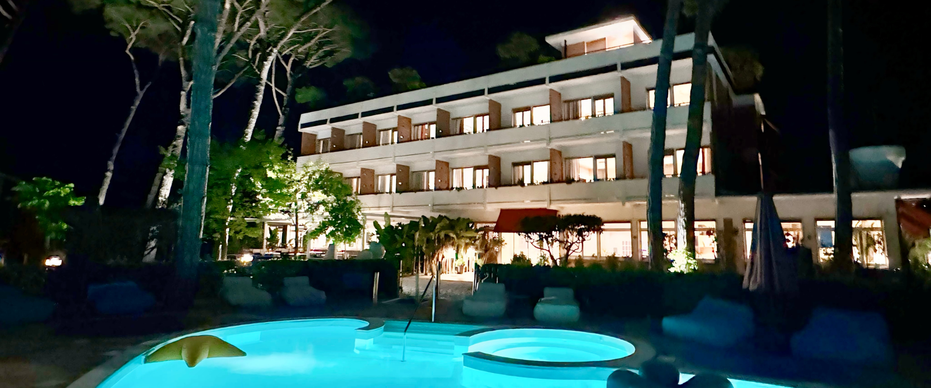 Hotel near luxury boutiques in Forte dei Marmi