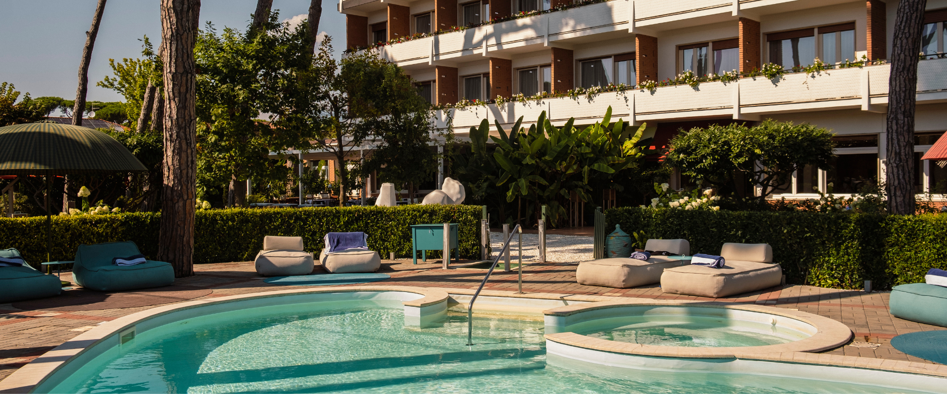 Luxury hotel with pool Forte dei Marmi