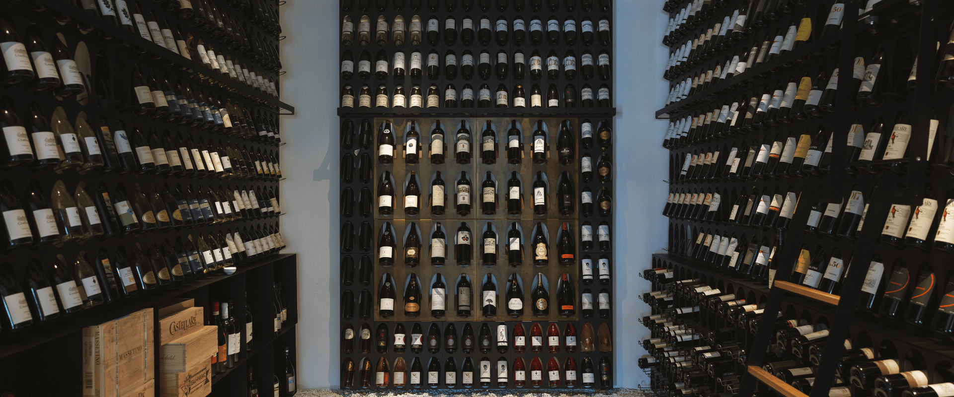Luxury hotel 2000 bottle Cellar in Forte dei Marmi.