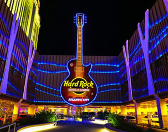 Live in Atlantic City: Coral Reefer Band Brings the Tropics to Town