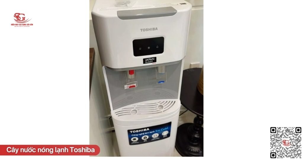 Thiết kế bình nước gắn dưới (bình âm) tiện lợi trên Toshiba W1830BV