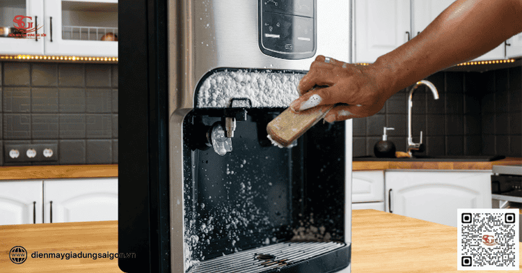 Dịch vụ vệ sinh bảo dưỡng cây nước nóng lạnh định kỳ tại ĐMGDSG