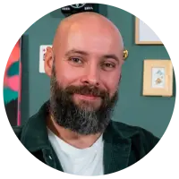 Photo portrait de Romain, le co-fondateur de Pochade. 