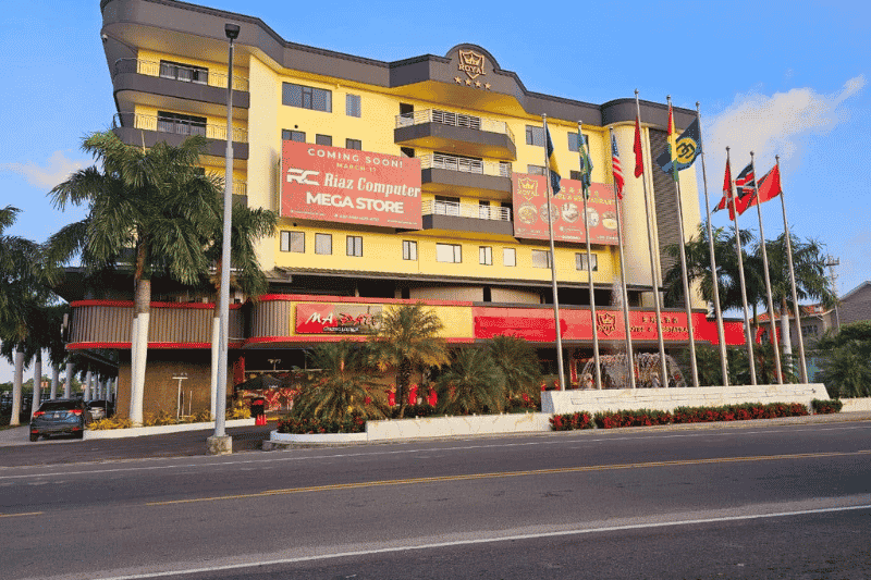 Image from the opening ceremony of the Royal International Hotel in Georgetown.