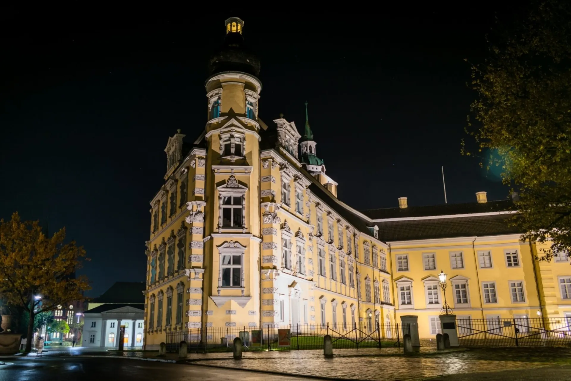 Nachtwächter-Tour durch Oldenburg – historische Führung bei Kerzenschein