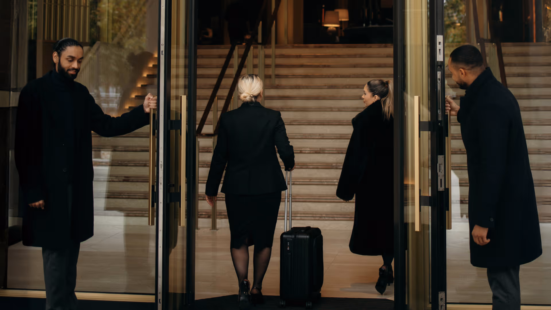 Luxury concierge service for bespoke travel, dining, events and lifestyle support