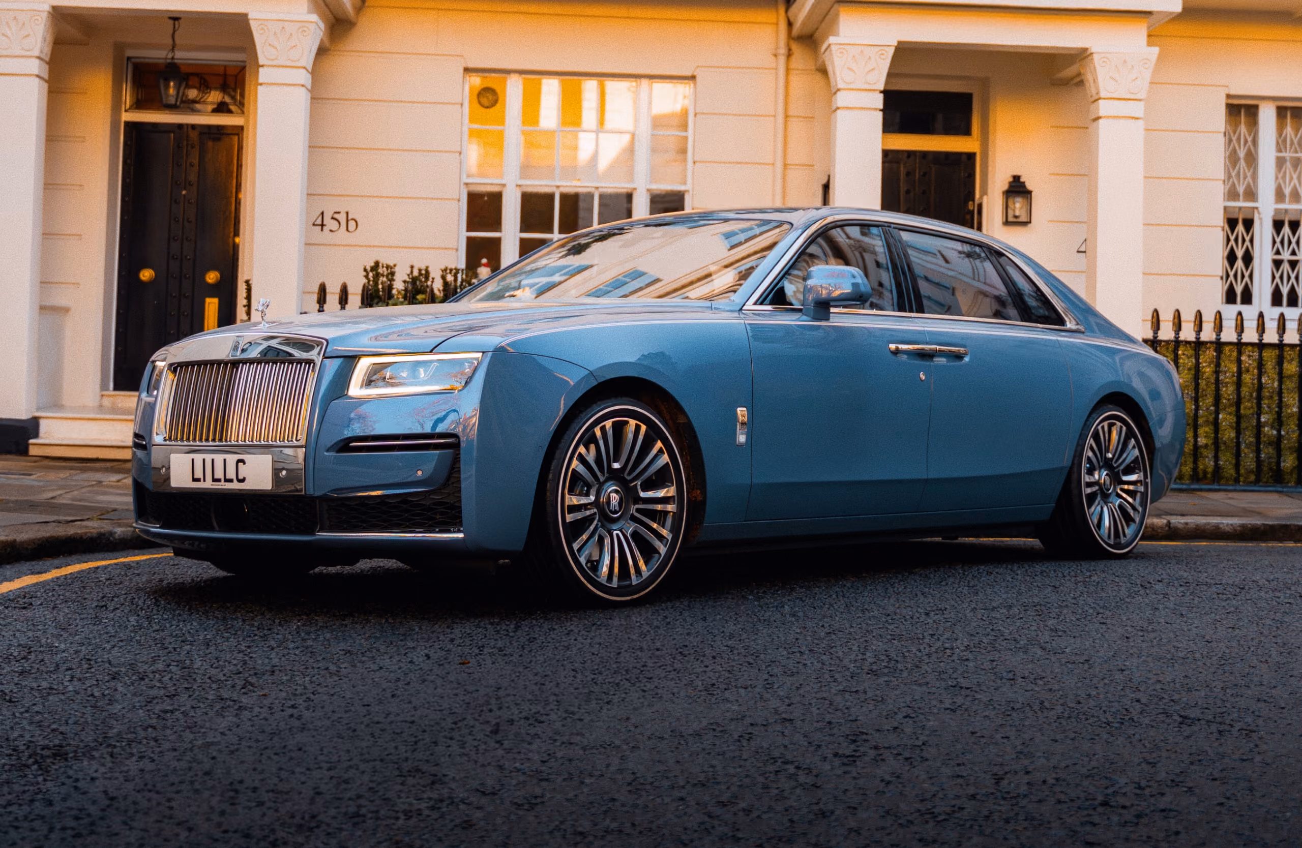 Rolls-Royce Ghost from LLCâs chauffeur-driven luxury car fleet in London.