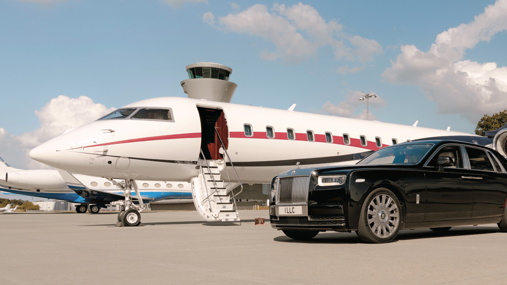 Private jet liaison service with chauffeur transfer to Monaco Yacht Show 2025