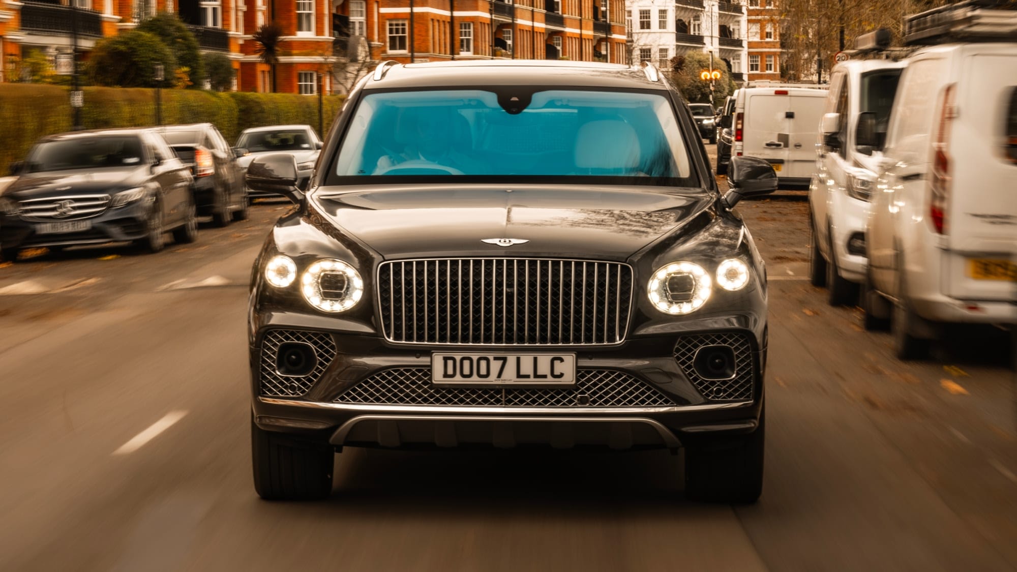 Luxury Bentley Bentayga Chauffeur for Wimbledon, Royal Ascot & Football Matches
