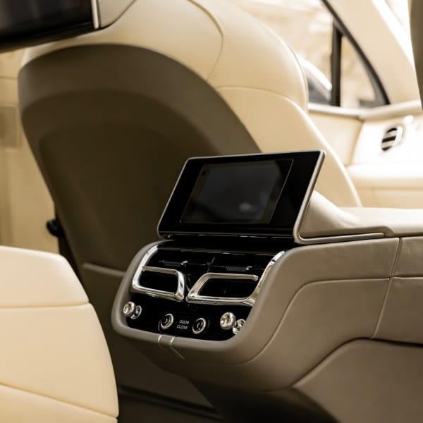 Exclusive Bentley Bentayga Chauffeur Hire for VIPs & Corporate Clients