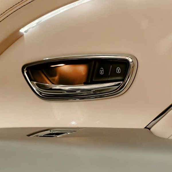 Luxury Bentley Bentayga Chauffeur Hire in London for Business & Leisure