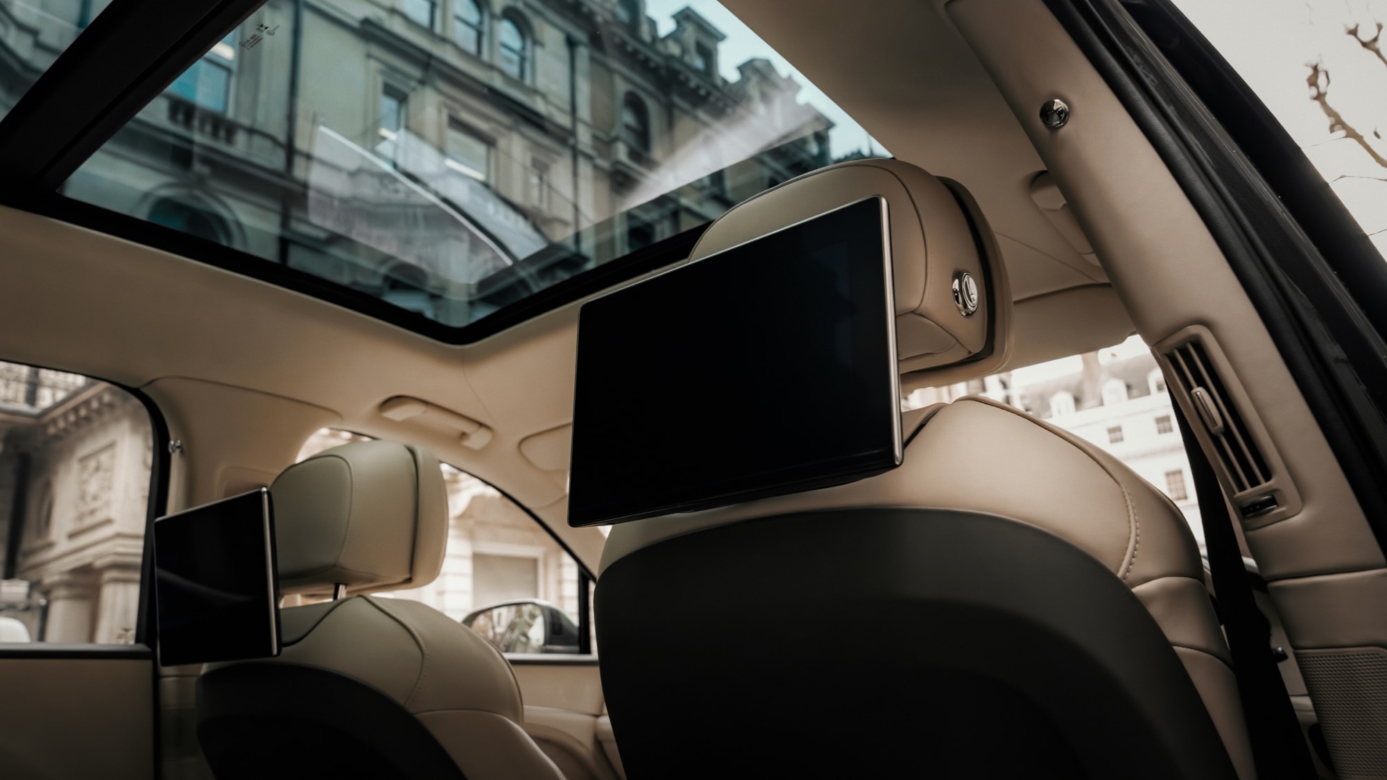 Luxury Bentley Bentayga SUV Hire for Evenings Out & Special Occasions