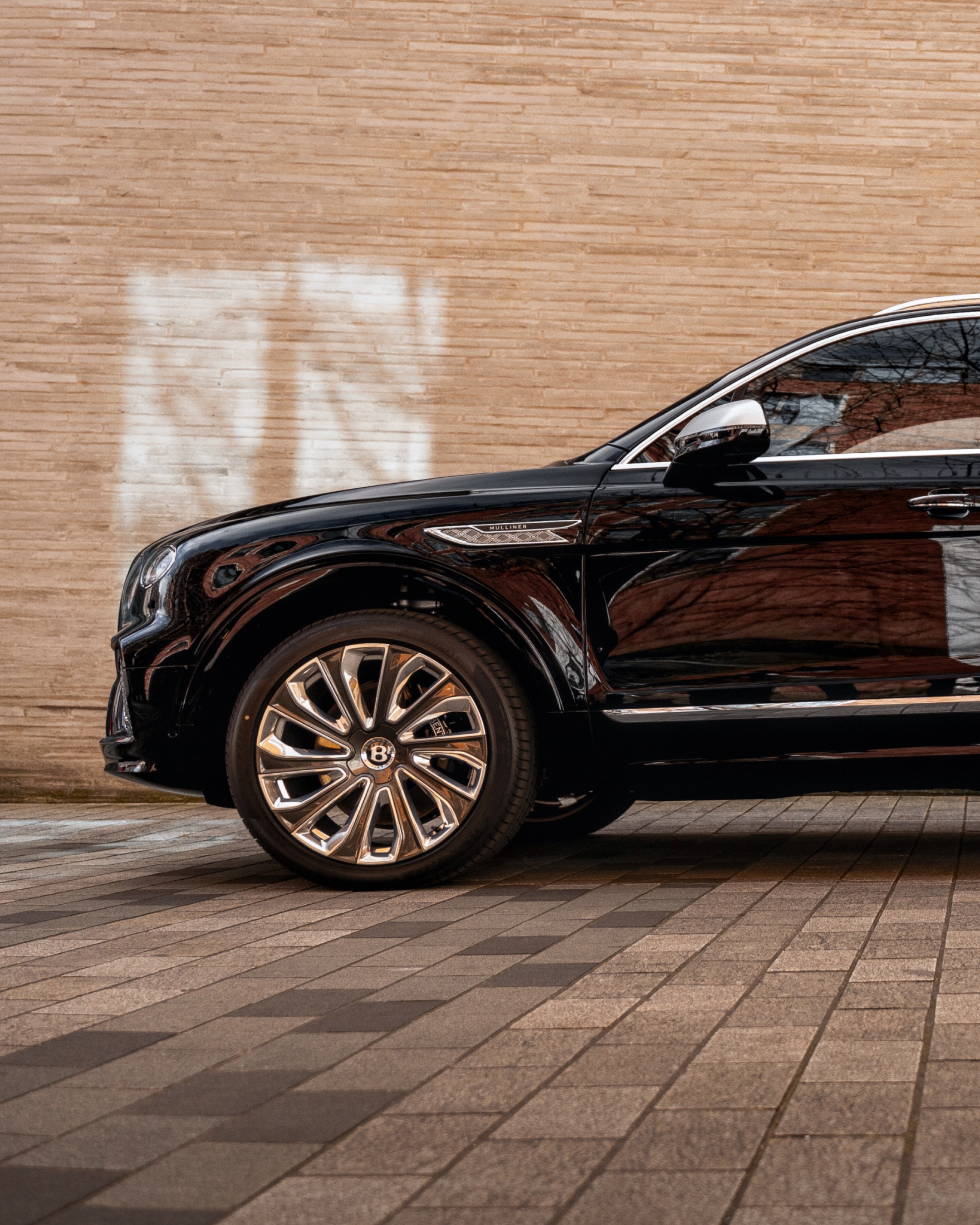 Luxury Bentley Bentayga SUV Hire for Evenings Out & Special Occasions
