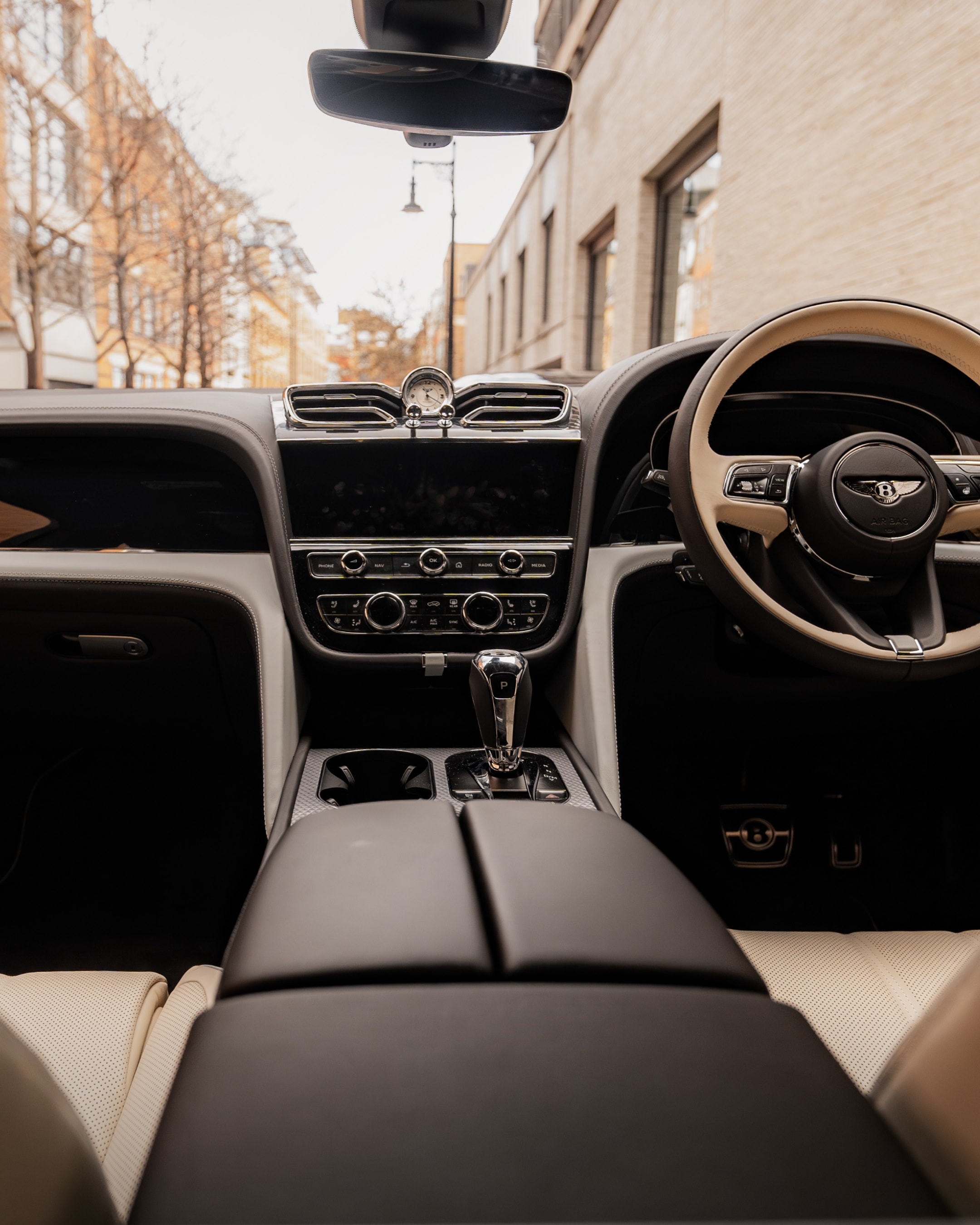 Luxury Bentley Bentayga SUV Hire for Evenings Out & Special Occasions