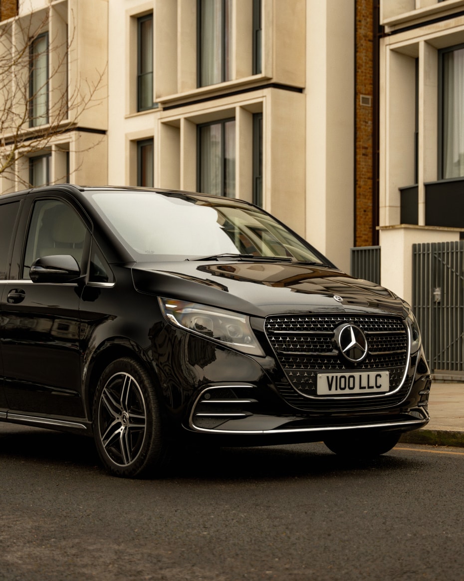Spacious Mercedes V Class Chauffeur Hire for Conferences, Business Meetings & Events