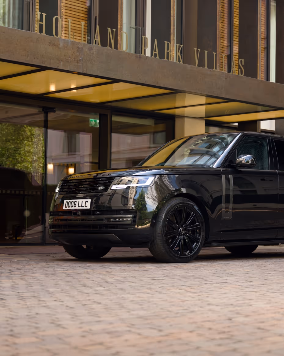Luxury Range Rover Autobiography Chauffeur for London Shopping & Fashion Trips
