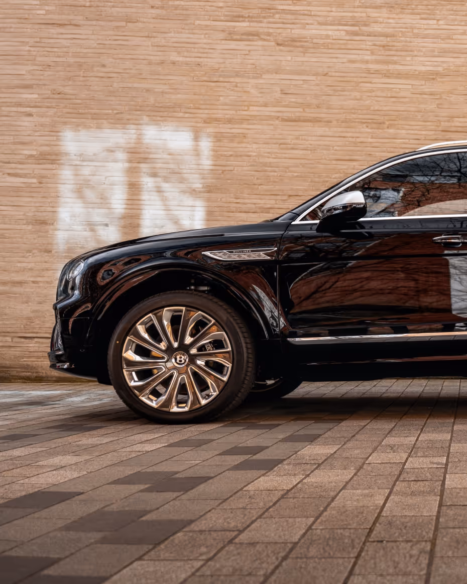 Luxury Bentley Bentayga SUV Hire for Evenings Out & Special Occasions