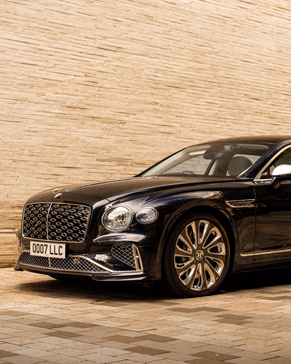 Bentley Flying Spur Chauffeur Hire for Proms, Anniversaries & Gala Dinners