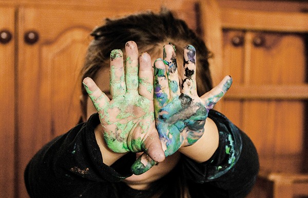 Paint on hands